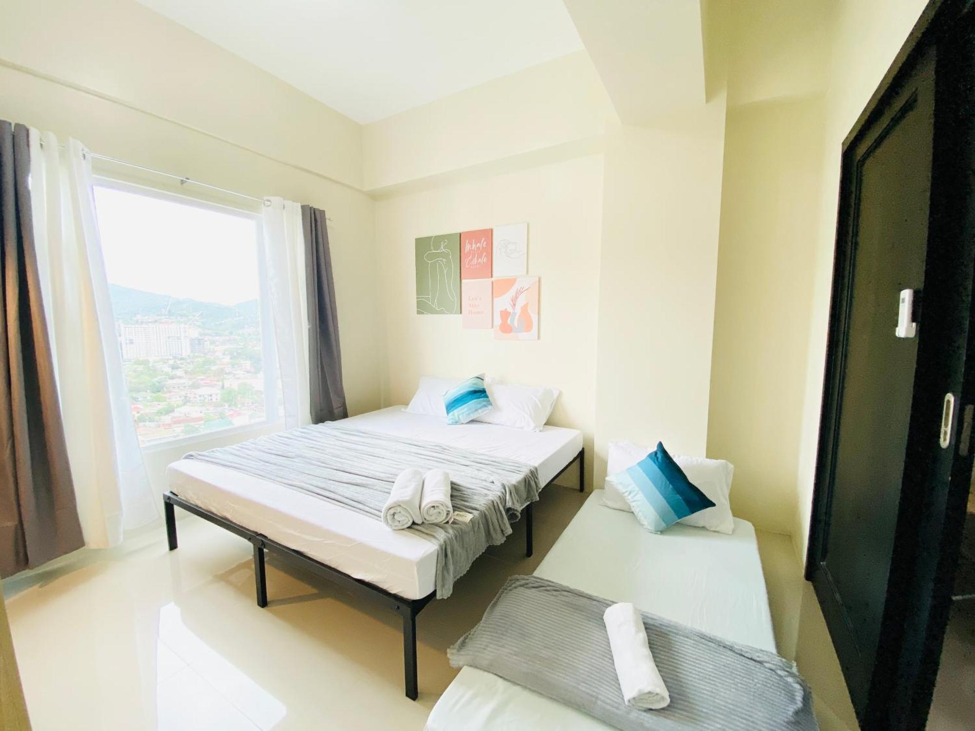 One Pavillion Place By P&j * Cebu