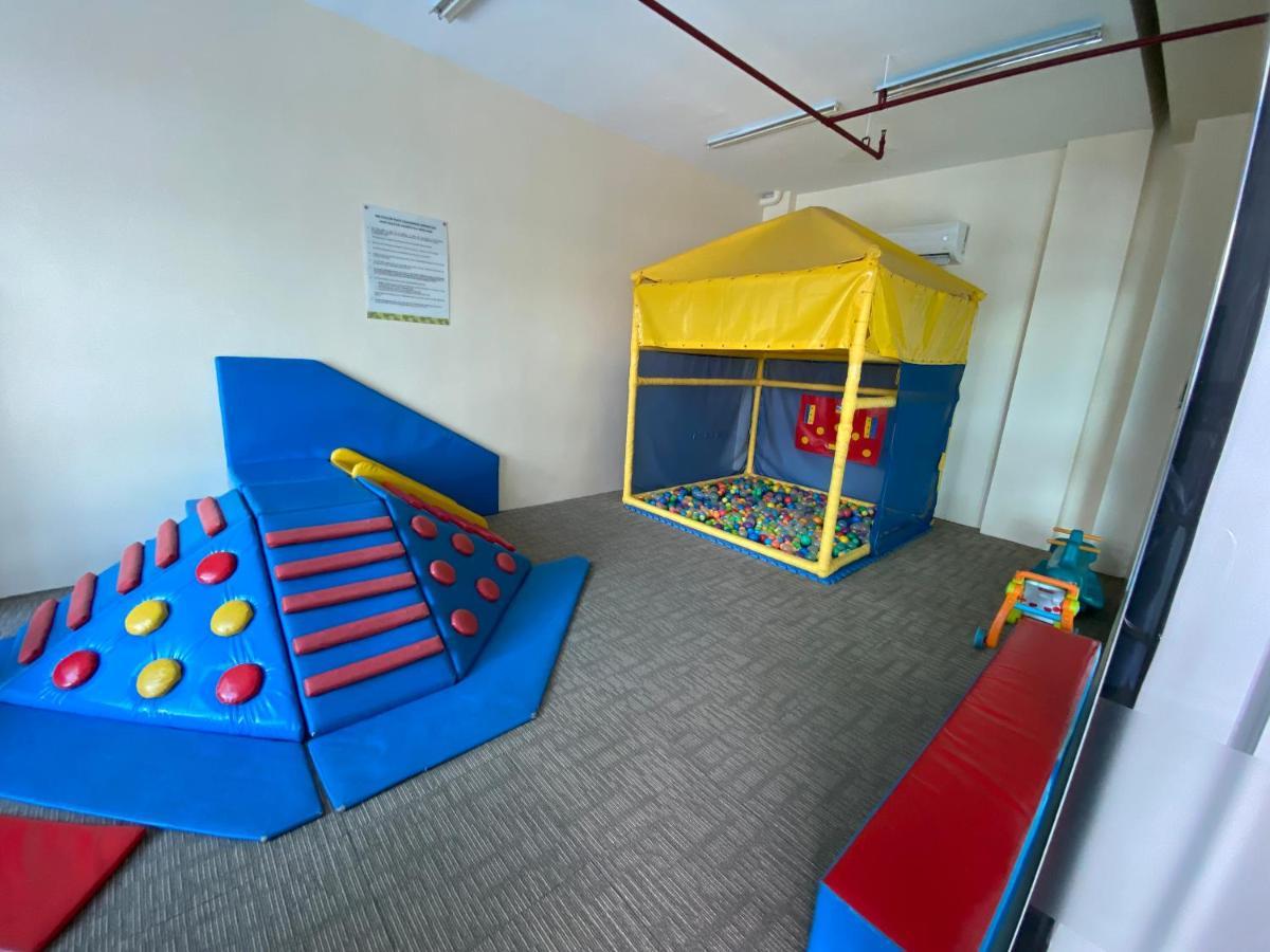 Apartment One Pavillion Place By P&j